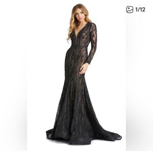 NWT ~Never worn!! GORGEOUS Mac Duggal Black Lace Illusion Gown